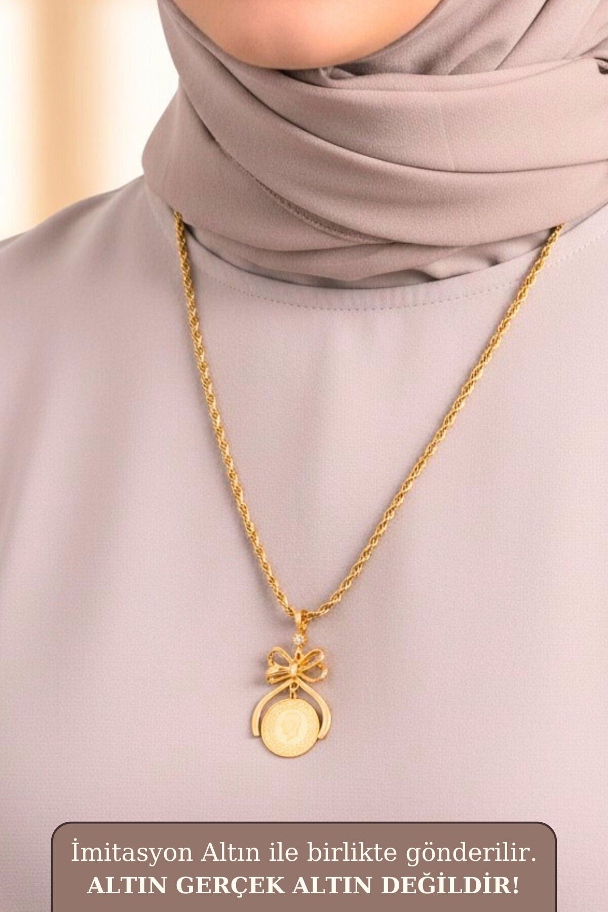 Fiyonk Detaylı Yarımlı, Çeyrekli, Gram Altın Uyumlu Çelik Burgu Zincir Kolye