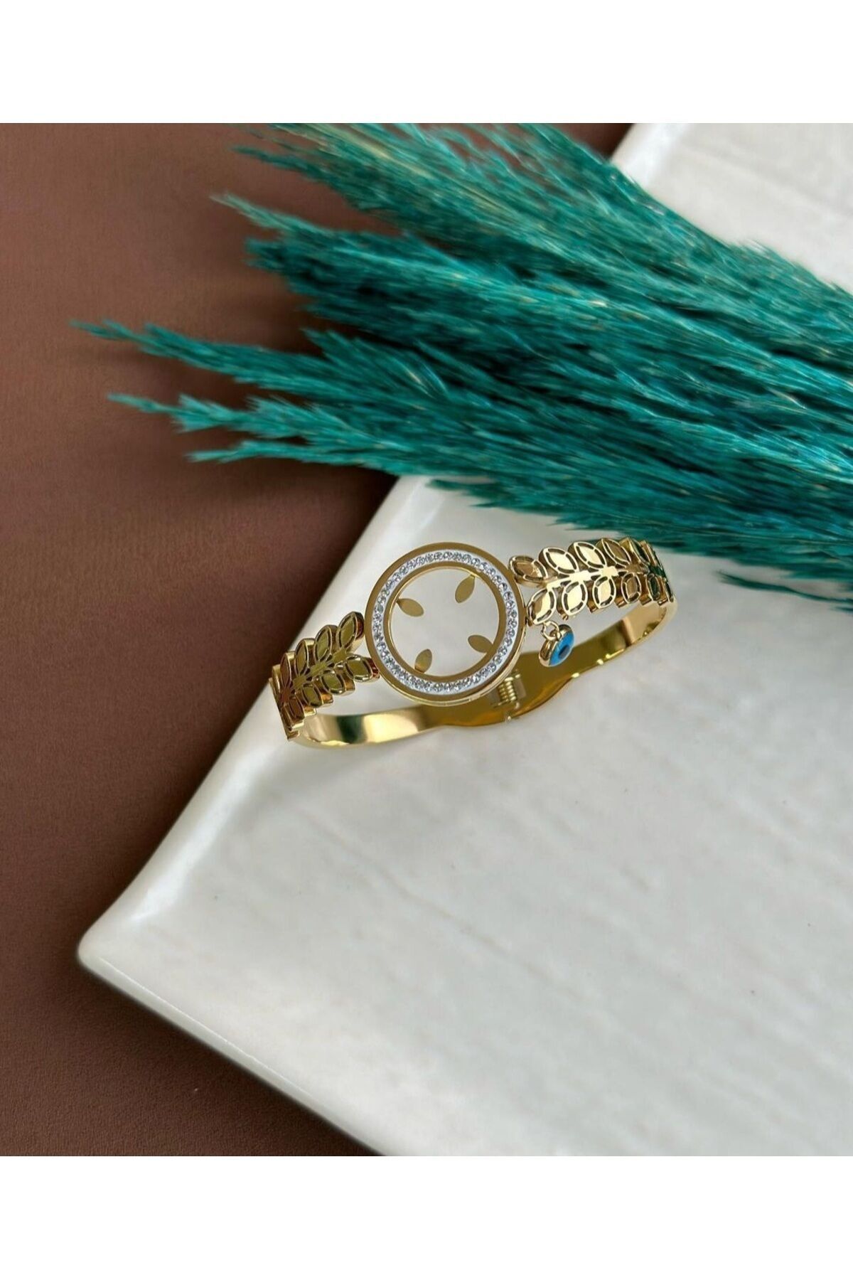 Yaprak model ceyrek yuva çeyrek takılabilen çelik kelepçe bileklik