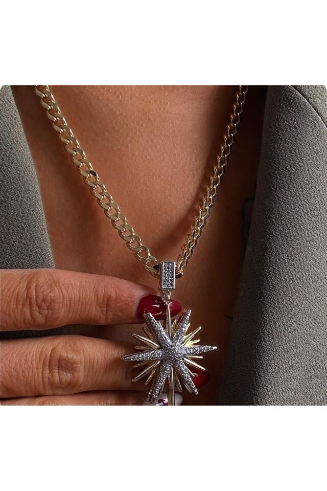 Pirinç Charm Zirkon Taşlı Taç Model Gümüş Renk Kadın Bileklik - Lisinya