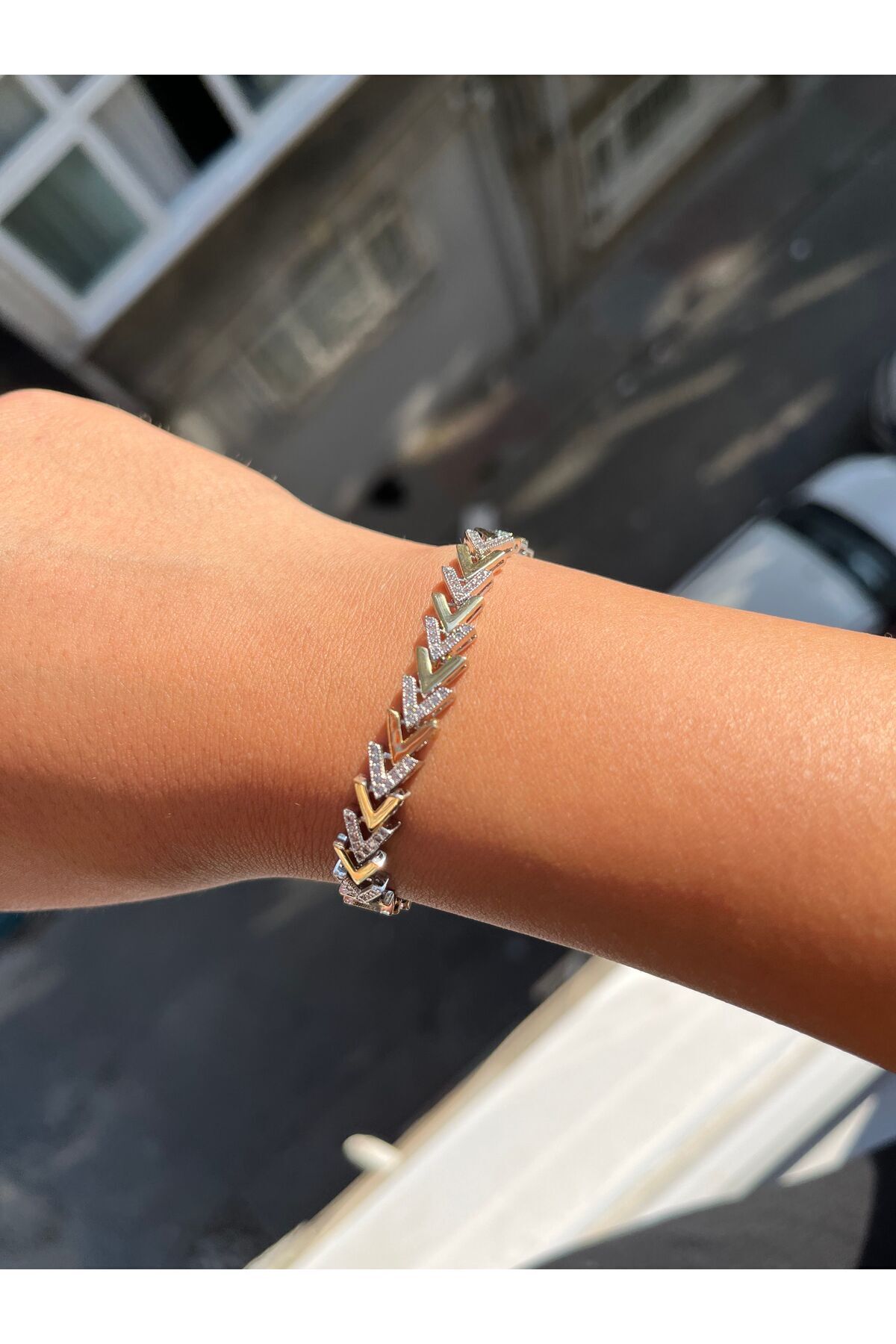 V Bileklik Çelik Kadın Taşlı Bileklik