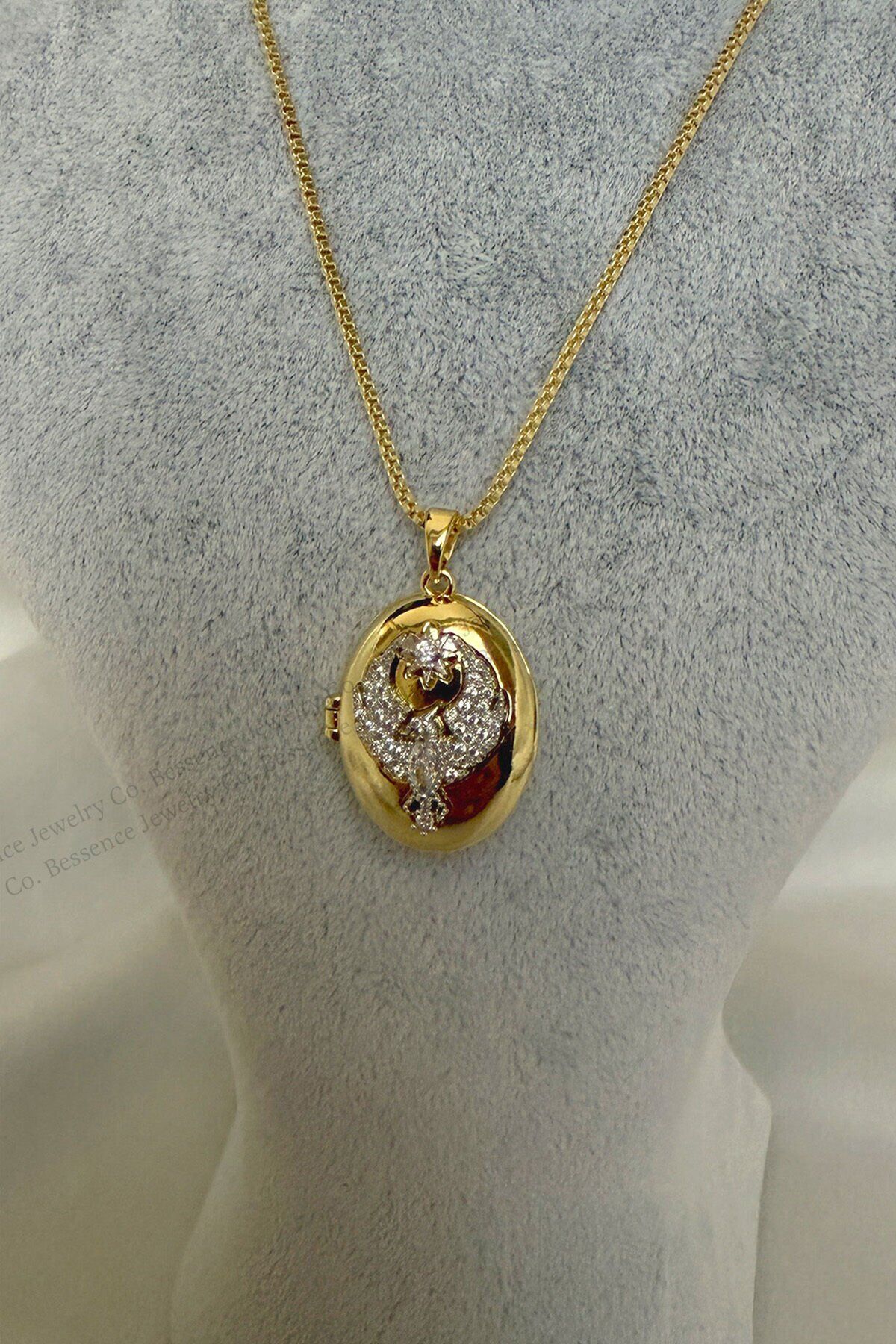 BESSENCE UZAK ŞEHİR ÇELİK ALYA KOLYE ANKA KUŞU - AÇILABİLİR, ZİRKON TAŞLI-PASLANMAZ ÇELİK