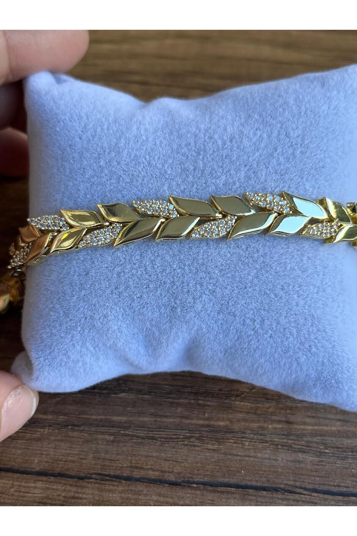 Luxury Yaprak Tasarım Zirkon Taşlı Gold Bileklik