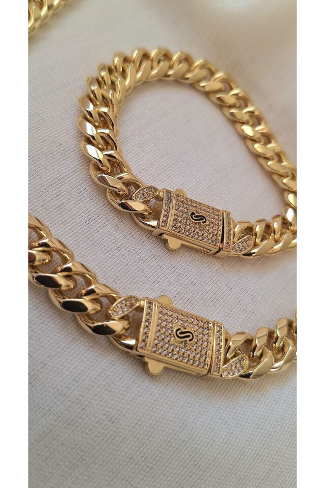 VİP SERİ 14 K ALTIN KAPLAMA ÇELİK GURMET SET