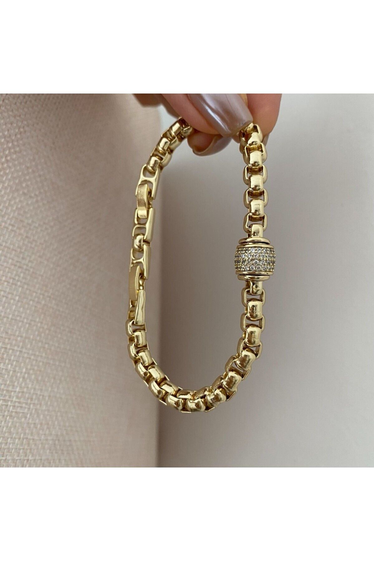 14K Gold Renk Zirkon Taşlı Topçuk Bileklik