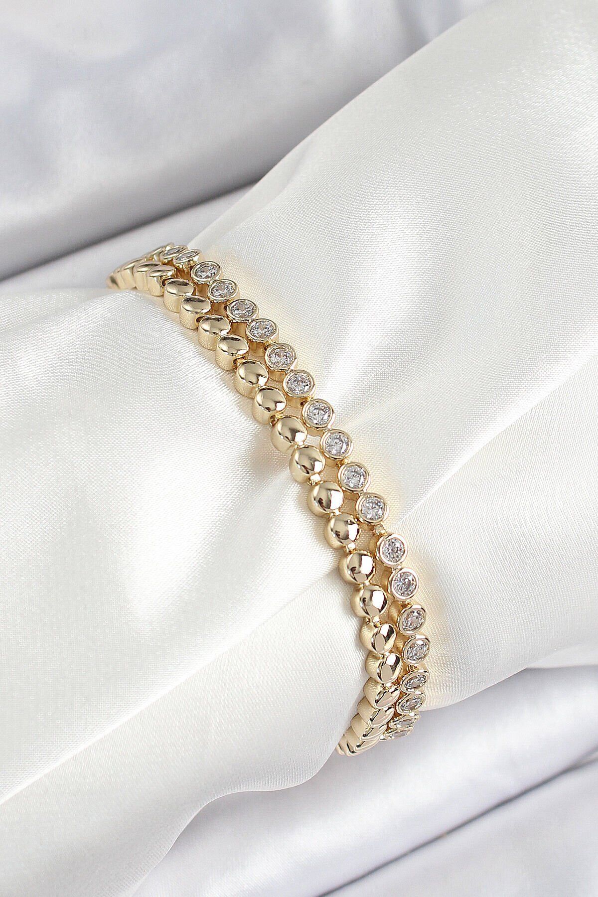 Xuping Pirinç Zirkon Taşlı Çift Görünümlü Model Gold Renk Kadın Bileklik - TJ-BB7474