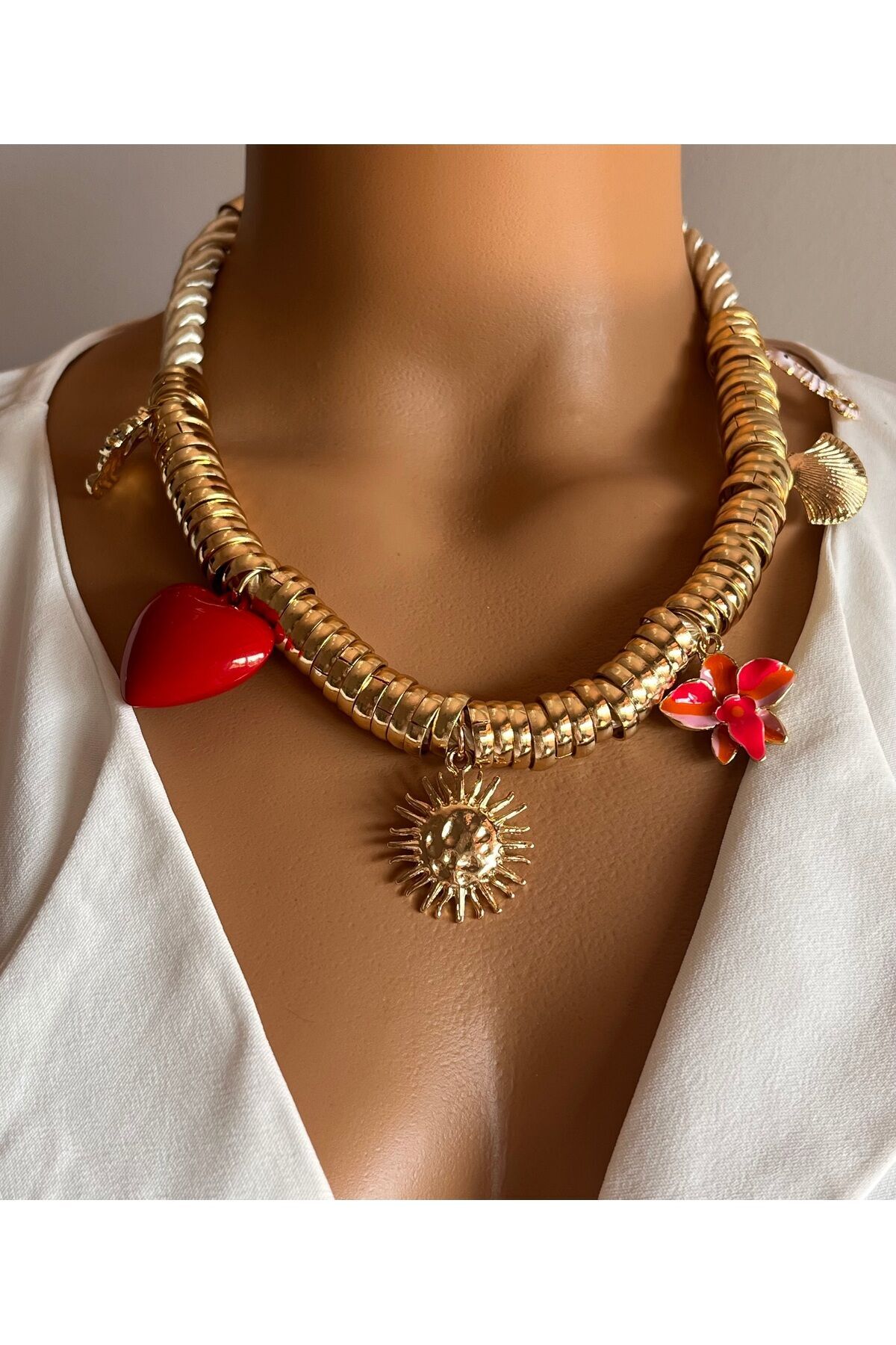 ZR Model Halat İp Üzeri Charmlı Kolye