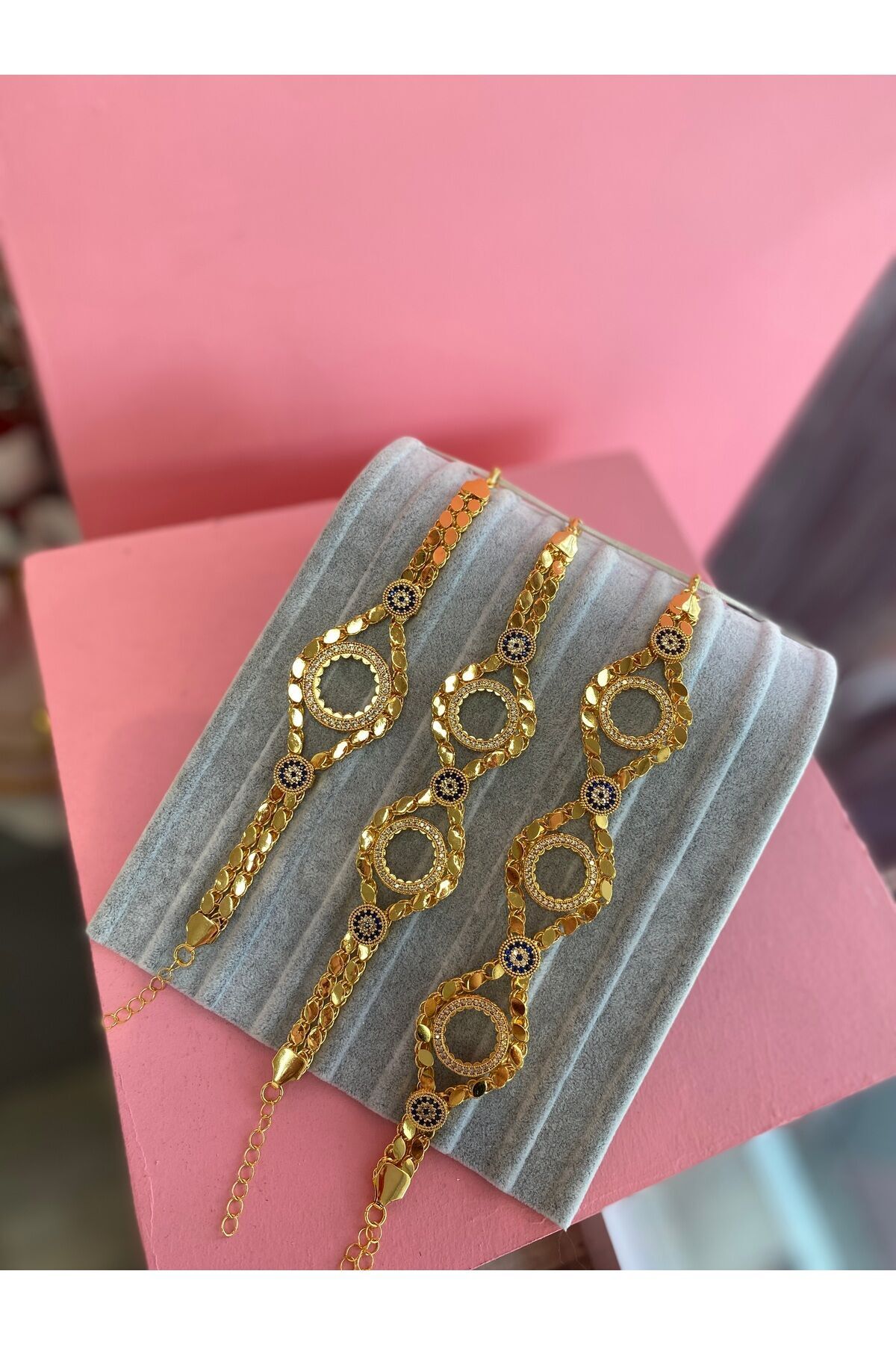 Gold Renk Taşlı Nazar Boncuklu Çeyrek Altın Uyumlu Bileklik