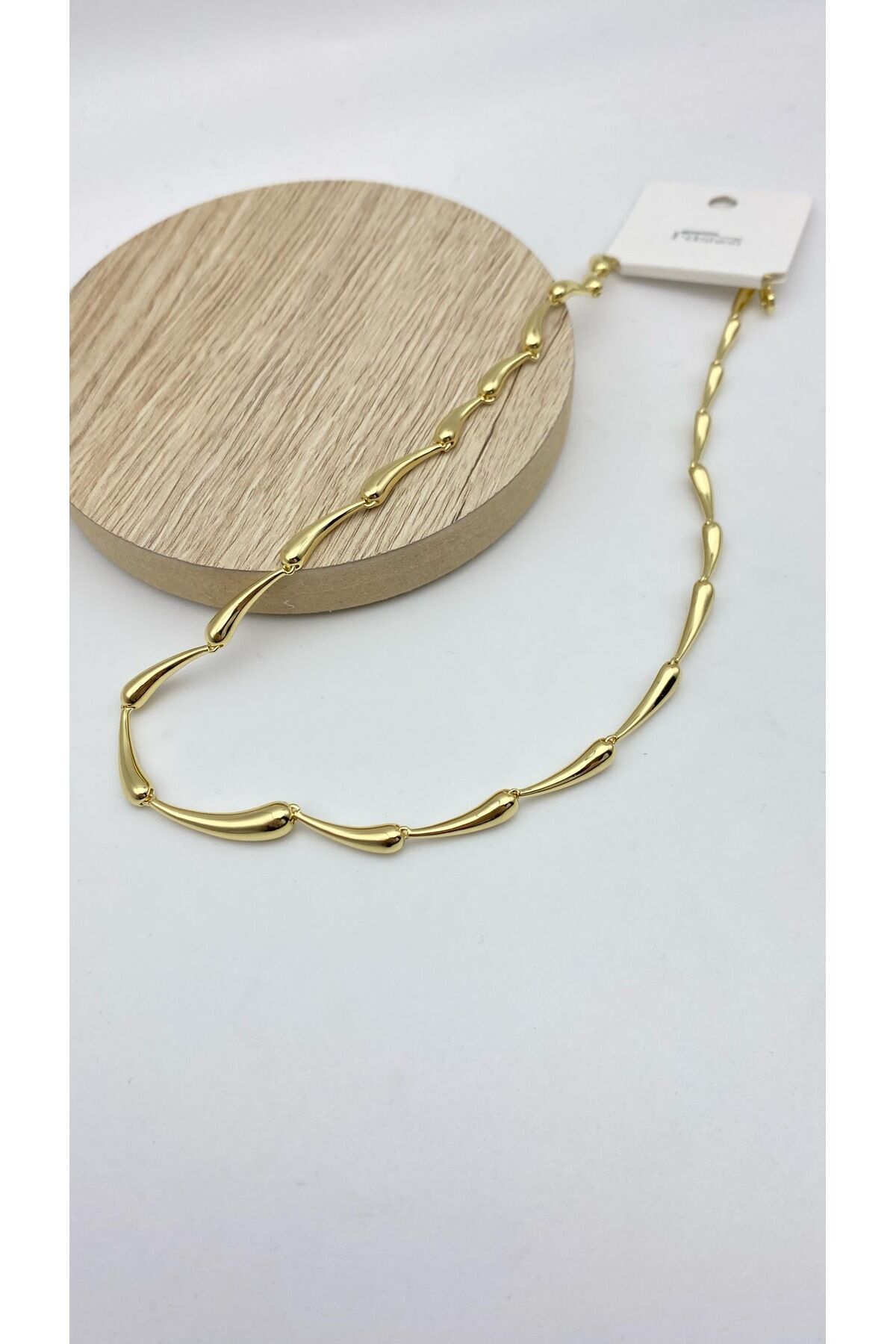 Gold Renk Damla Formlu Minimalist Zincir Kolye