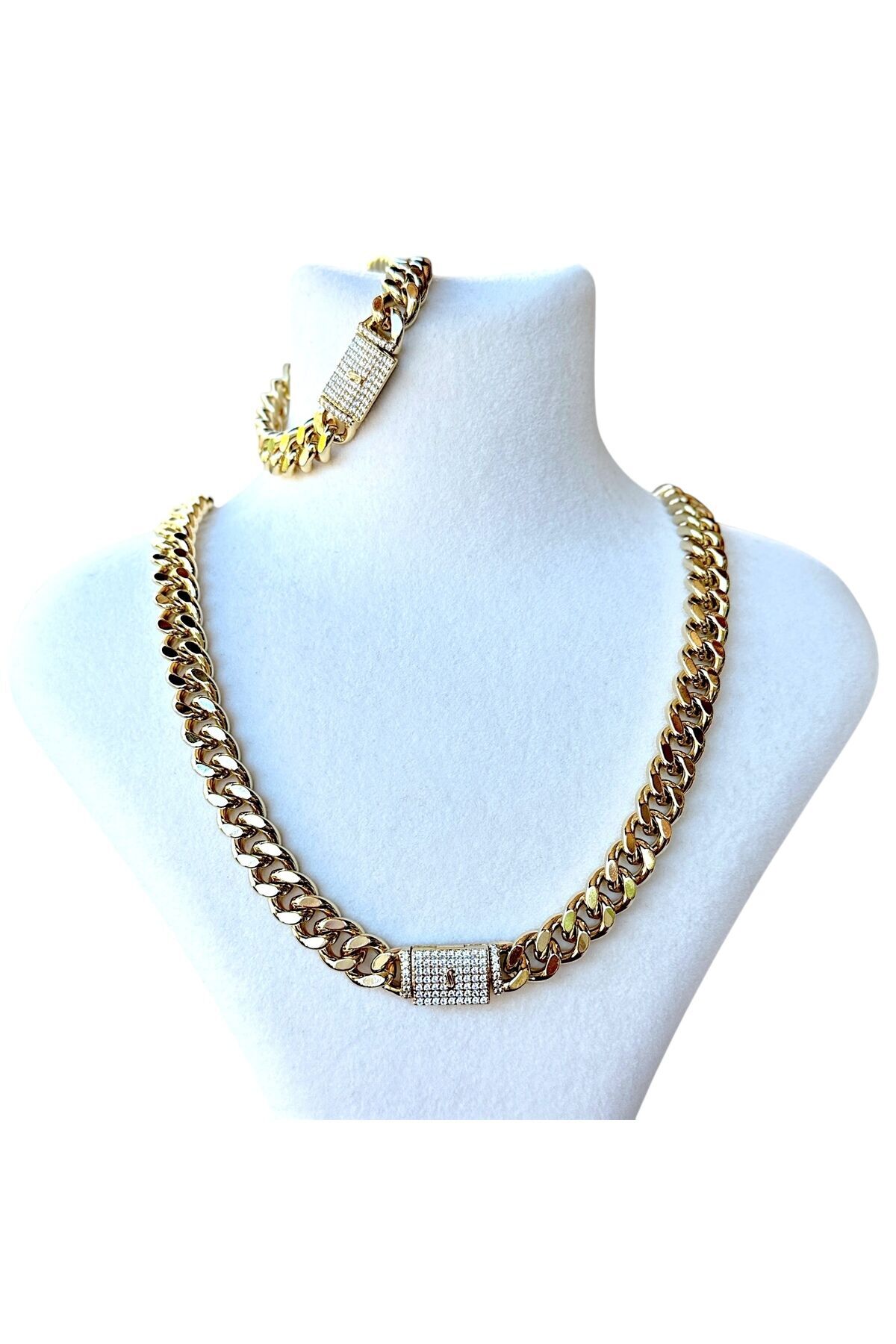 VIP Seri Zirkon Taşlı Gurmet Set