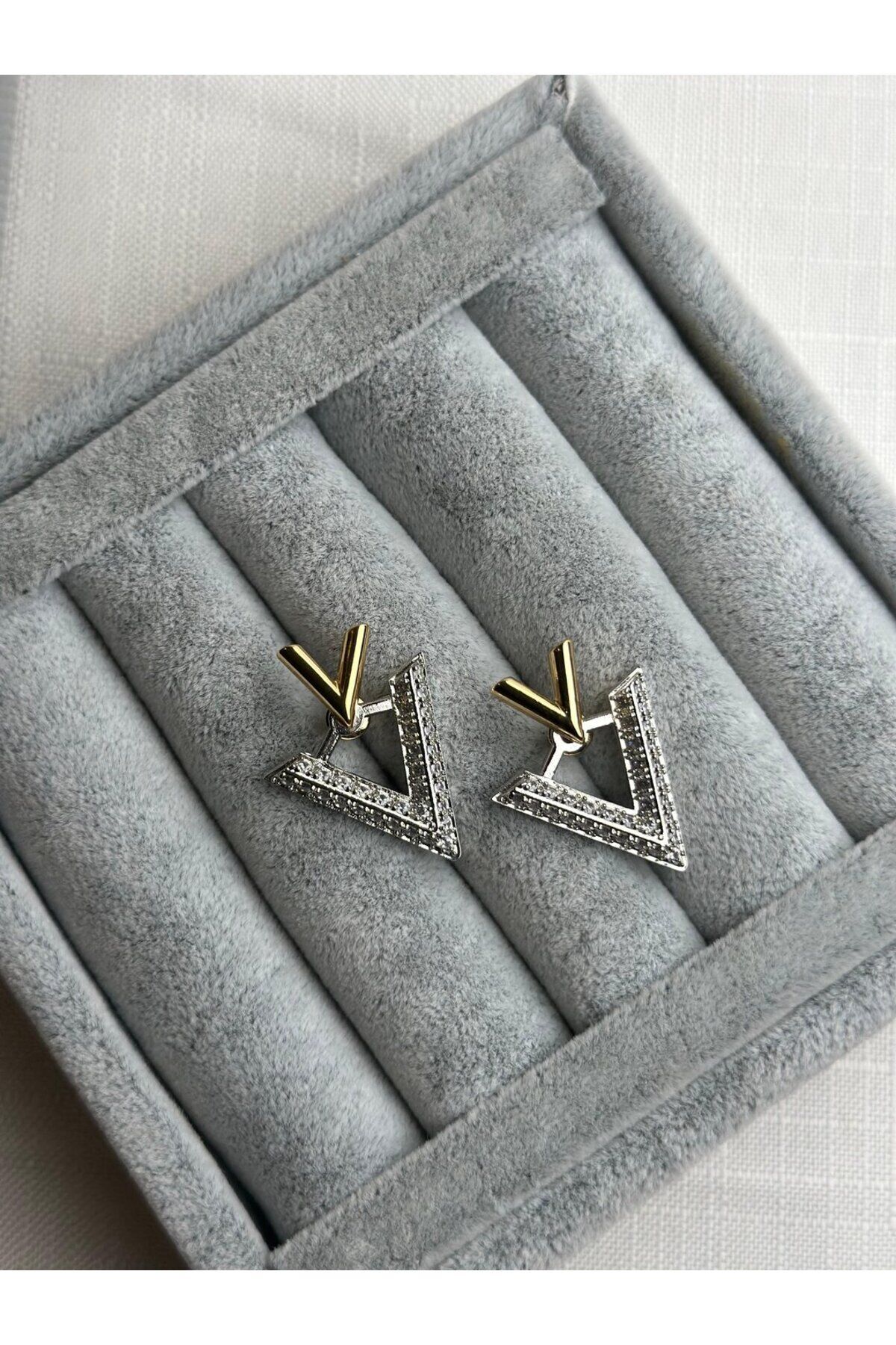 Özel Seri Gümüş Gold Detay V Küpe