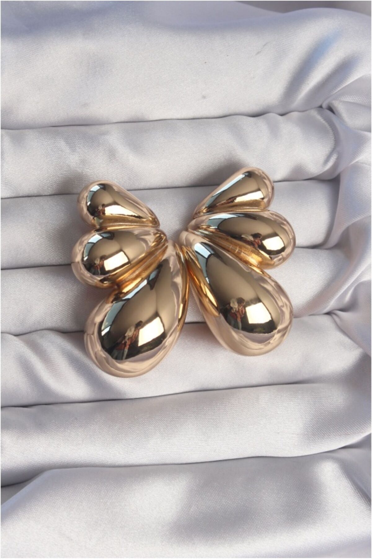 Pirinç Gold Renk Iri Bombeli Kelebek Küpe - Tj-bkp9111