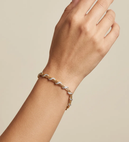 Xuping Jewelry Zirkon Taşlı Grek Desenli Altın Kaplama Lüks Bileklik