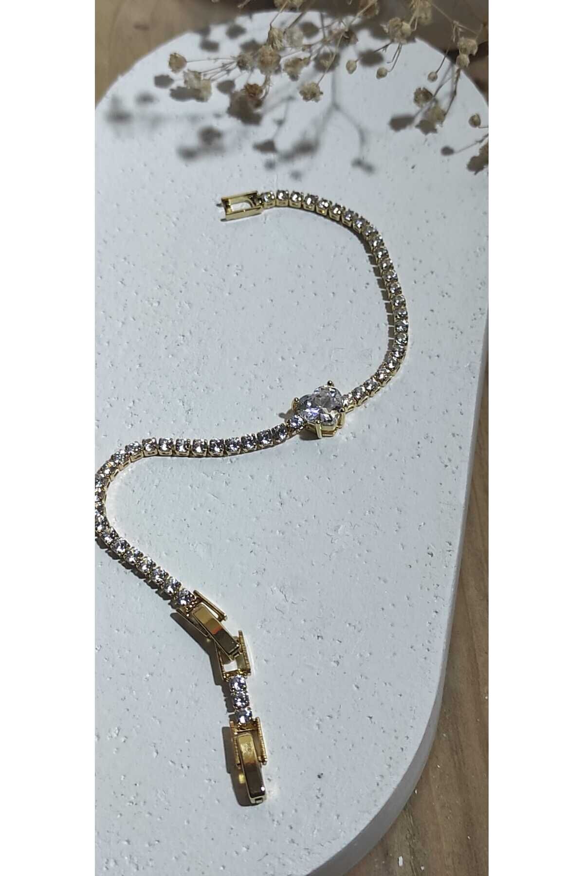 Kararmaz Çelik Zirkon Taşlı Su Yolu Kalp Detaylı Bileklik