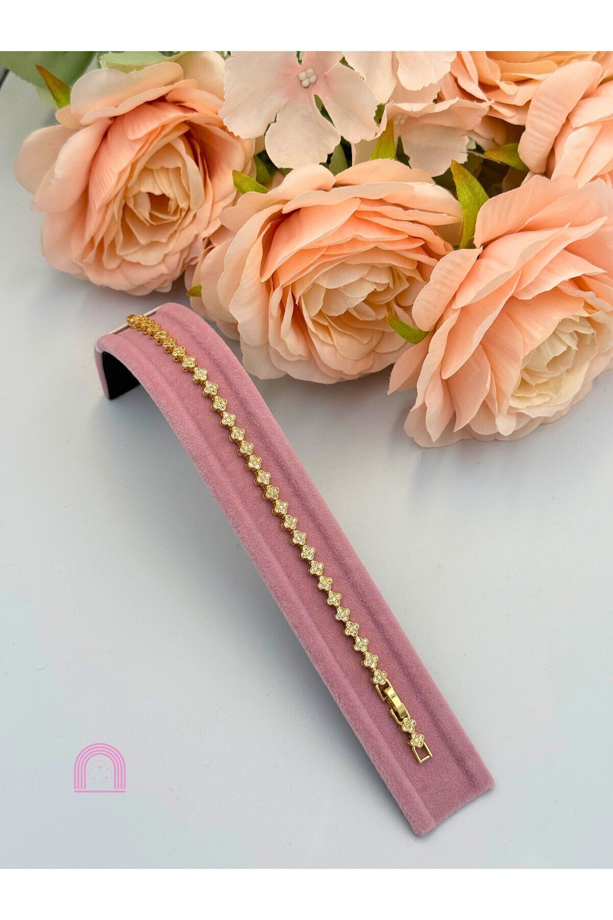 Vida Model Love Serisi Gold Renk Paslanmaz Çelik Bileklik