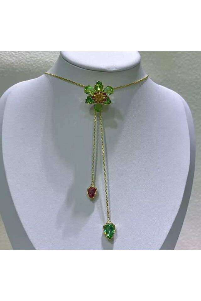 Kırmızı Çiçek Kadın Küpe