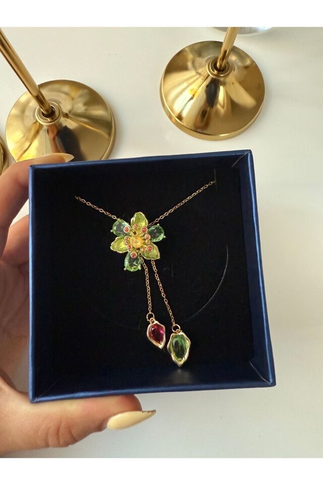 Zincir Model Kadın Gold Küpe