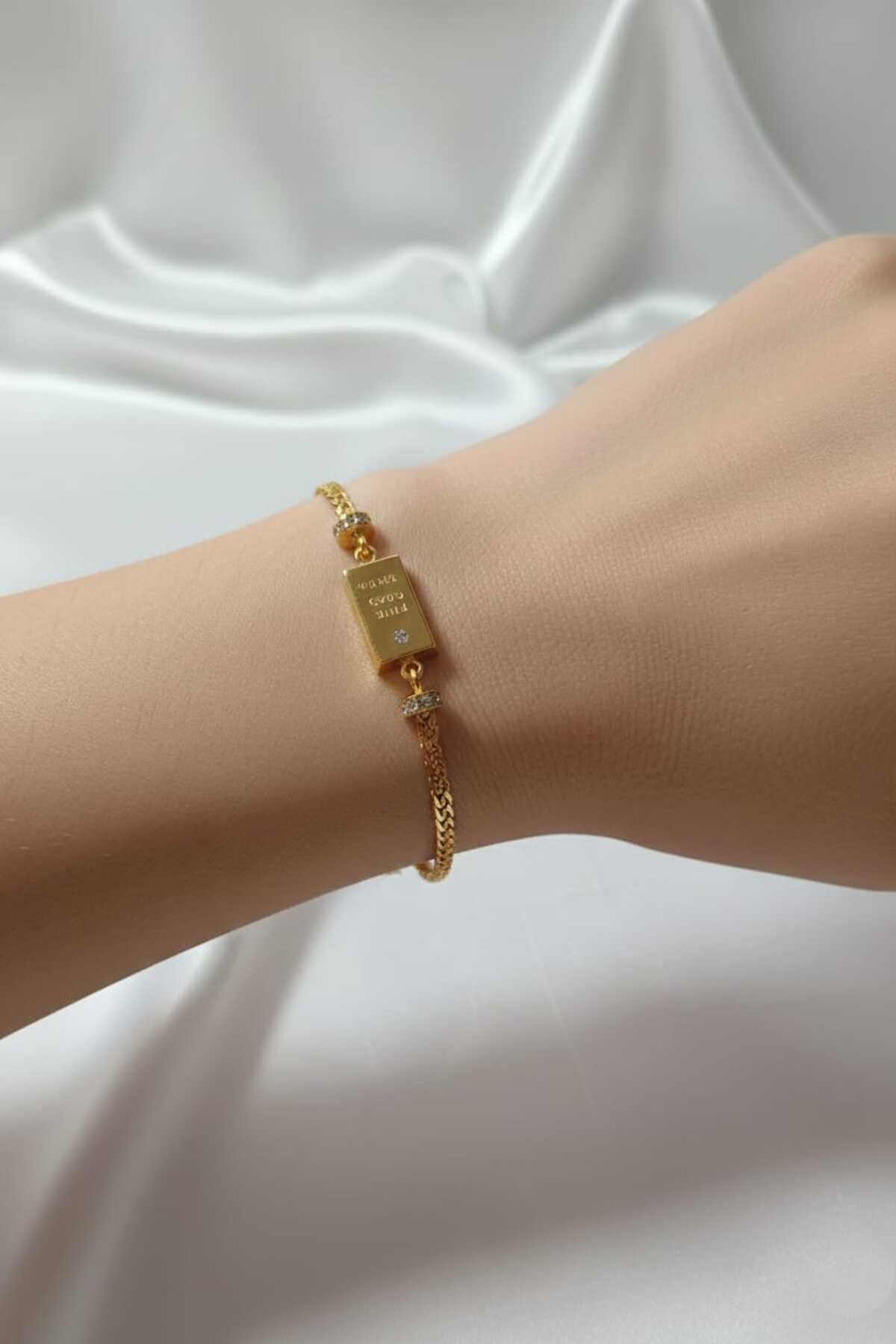 Çelik Gold Renk İmitasyon Külçe Altın Kaplama Model Taşlı Kadın Bileklik