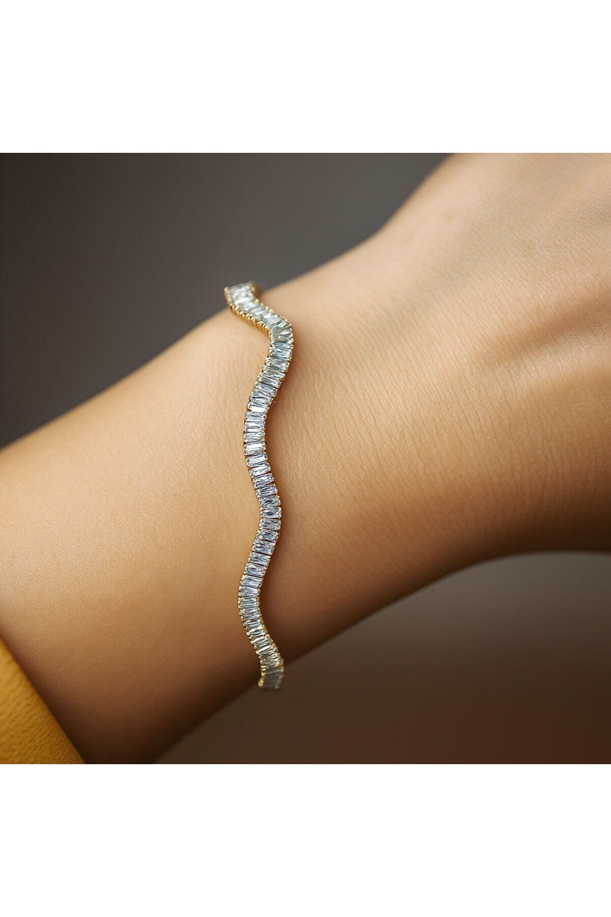 Selora Xuping Zarif Dalga Formlu Taşlı 14K Bileklik